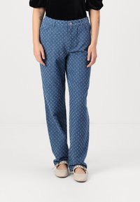 Свободные джинсы Свободные джинсы