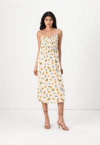 Летнее платье Летнее платье