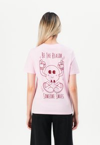 Футболка Футболка