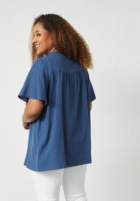 Блузка Блузка