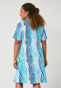 Летнее платье Летнее платье