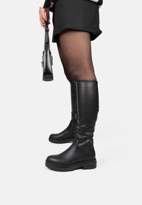 Сапоги Сапоги