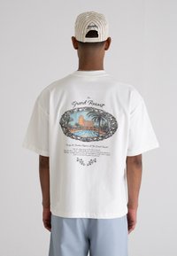 Футболка Футболка