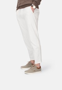 Ботинки на шнуровке Ботинки на шнуровке