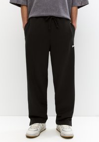 Спортивные штаны Спортивные штаны