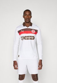 Спортивная форма Спортивная форма