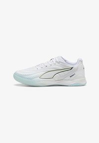 Футбольные бутсы Футбольные бутсы