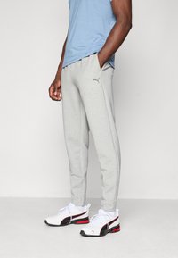 Спортивные штаны Спортивные штаны