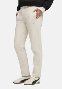 Спортивный костюм Спортивный костюм