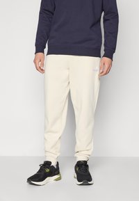 Спортивные штаны Спортивные штаны