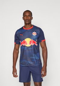 Спортивная форма Спортивная форма