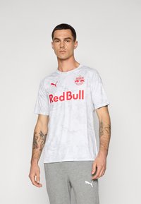 Спортивная форма Спортивная форма