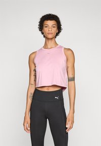 Спортивный топ Спортивный топ