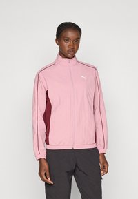 Спортивная куртка Спортивная куртка