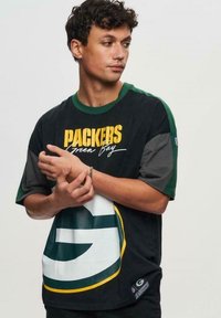 Футболка Футболка