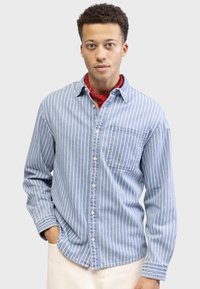 Рубашка Рубашка