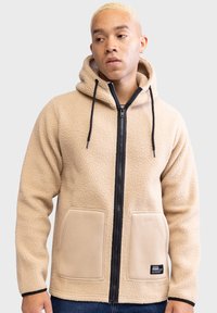 Флисовая куртка Флисовая куртка