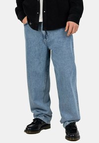 Прямые джинсы Прямые джинсы