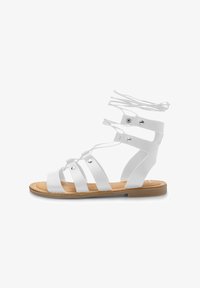 Сандалии Сандалии