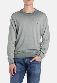 Пуловер Пуловер