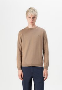 Пуловер Пуловер