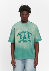 Футболка Футболка