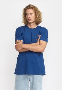 Футболка Футболка