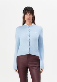 Твинсет Твинсет