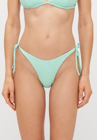 Низ от бикини Низ от бикини