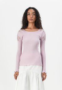 Лонгслив Лонгслив