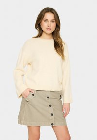 Пуловер Пуловер