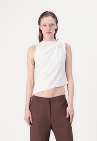 Блузка без рукавов Блузка без рукавов