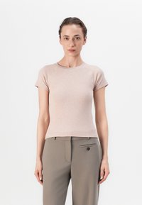 Футболка Футболка