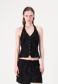 Жилет Жилет