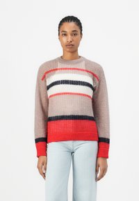 Пуловер в полоску Пуловер в полоску