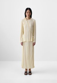 Шифоновая блузка Шифоновая блузка