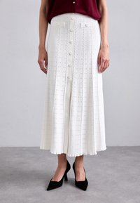 Вязаная юбка Вязаная юбка