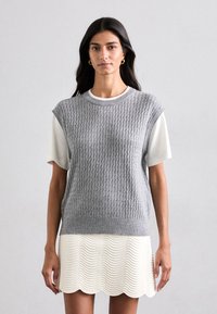 Футболка Футболка