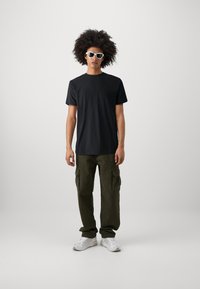 Футболка Футболка