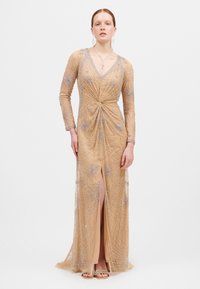 Платье Платье