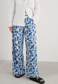 Широкие брюки Широкие брюки