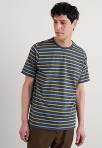 Футболка Футболка