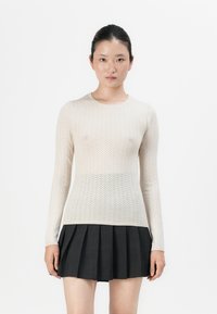 Пуловер Пуловер