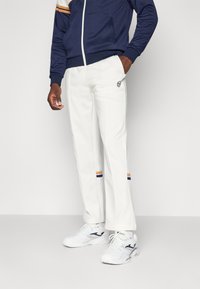 Спортивные штаны Спортивные штаны