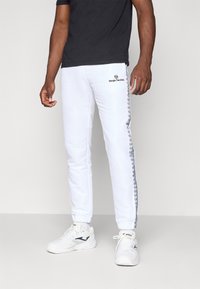 Спортивные штаны Спортивные штаны