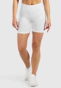 Шорты Шорты