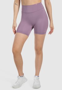 Шорты Шорты