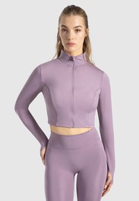 Спортивная куртка Спортивная куртка