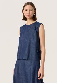 Джинсовая жилетка Джинсовая жилетка