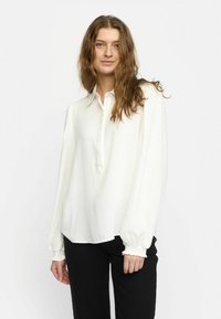 Блузка Блузка